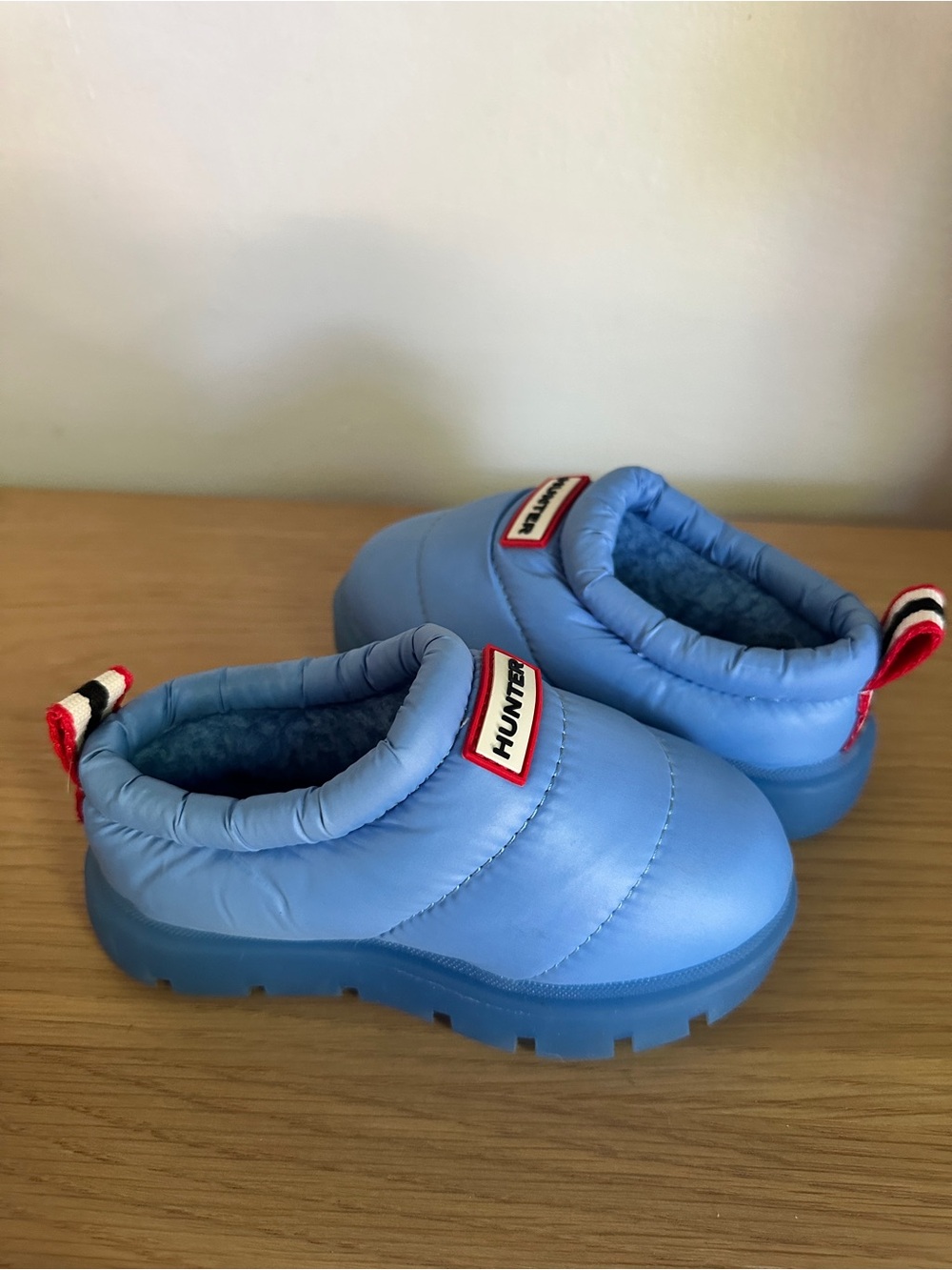 Hunter Kids Light Blue Padded Slip-On Clogs